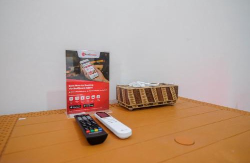 West Semarang Hotel | RedDoorz Hostel near Lawang Sewu Semarang
