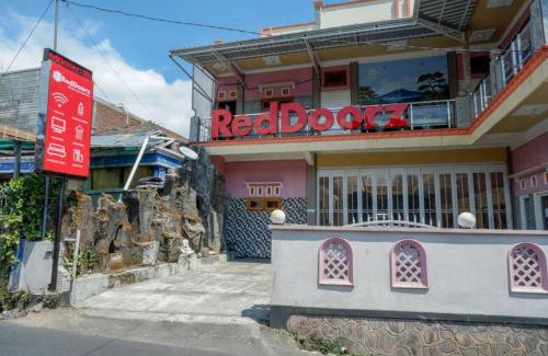 Kejajar House | RedDoorz near Desa Wisata Tambi Dieng