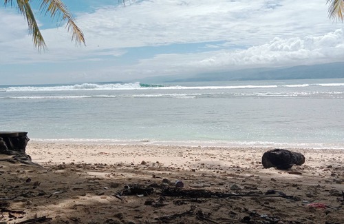 Krui Hostel | Rumah Nalu Surf Camp