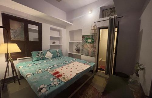 Lake Swaroop Sagar House | Sanjana's stay