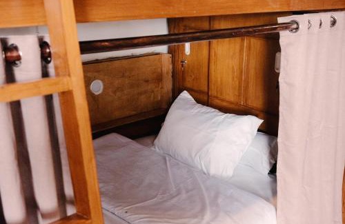 Gerupuk Hostel | Semeton Surf House