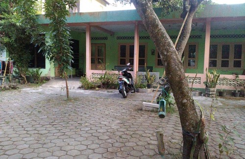 Srimulyo Hotel | Setro Kariyo Homestay