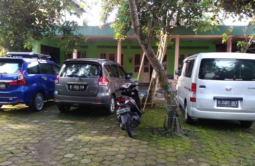 Srimulyo Hotel | Setro Kariyo Homestay