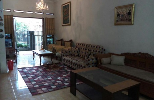 Bandung House | Seventeen homestay