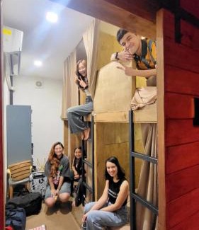 Saen Suk Hostel | SHaCk The naP