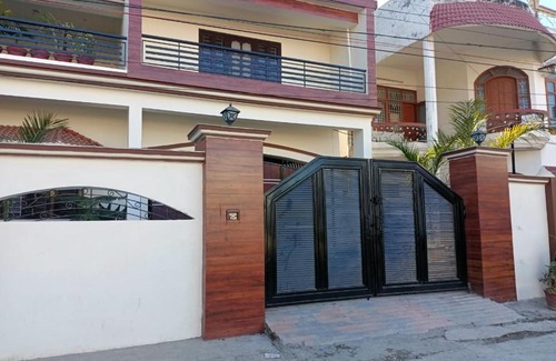 Dehradun House | Shree Om Home Stay