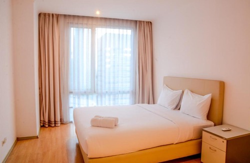Senayan Apartment | Spacious 3BR at FX Residence with Mall Access By Travelio