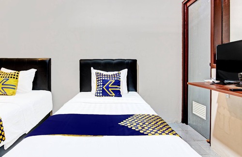 Purwokerto Hotel | SPOT ON 91932 Guest House Mustika Syariah Near alun alun kota purwokerto