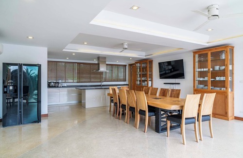 Lamai Villa | Stunning 6-bedroom retreat with mesmerizing sea views, saltwater infinity pool, and rooftop solarium