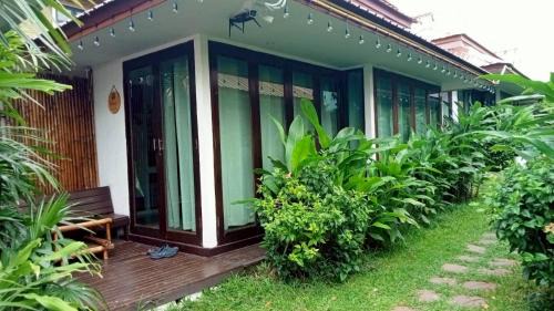 Samut Sakhon Bed & Breakfast | The bora bora - Bed and Dream เดอะ โบรา โบร่า - เบด แอนด์ ดรีม