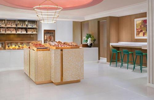 Setiabudi Hotel | The St. Regis Jakarta