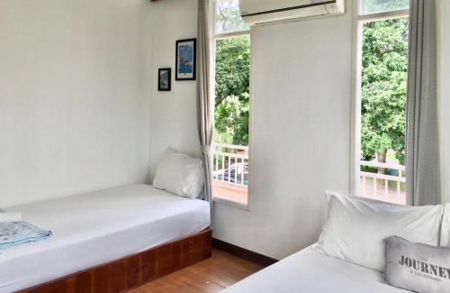 Chumphon Hostel | Thirty Tree Garden House