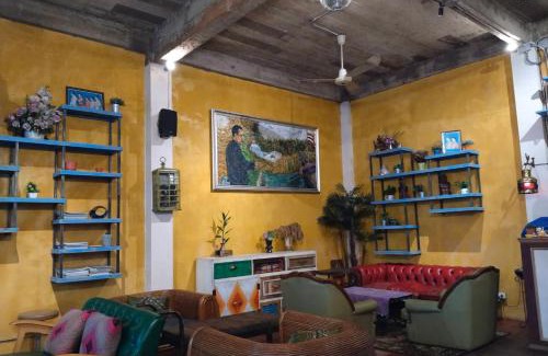 Pom Prap Hostel | Time Sabai 32