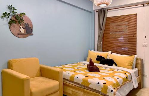 Bangkok Yai Hostel | Tiny Cozy Room - Wat Arun