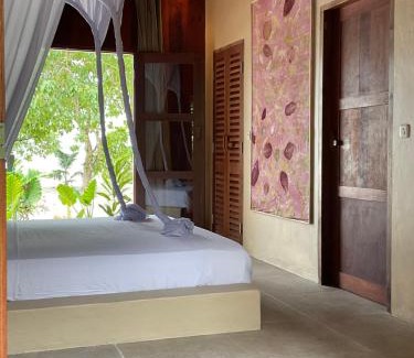 Nuhu Roa Bed & Breakfast | Tumbuh Oasis