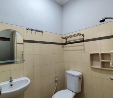 Klaten Selatan House | Urban Guest House