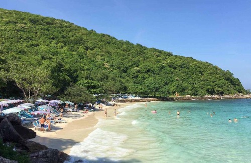 Koh Lan Villa | Villa ∙ 4 bedrooms ∙ 18 guests