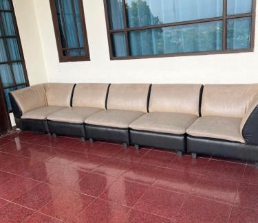 Cisarua Apartment | VILLA ISTANA 9 BEDROOMS