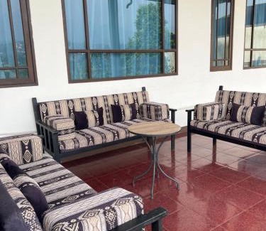Cisarua Apartment | VILLA ISTANA 9 BEDROOMS