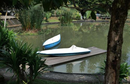 Gadog Hotel | Villa Marcolina 57