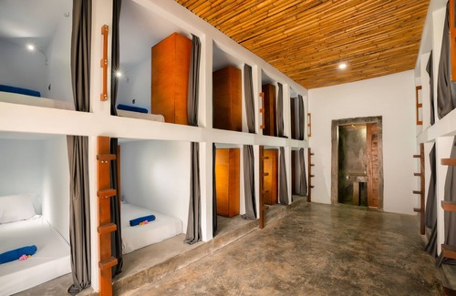Kuta Hotel | Waiwas Hostel