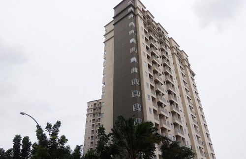 Cikarang Hotel | Wonderful Studio Apartment at Mustika Golf Residence