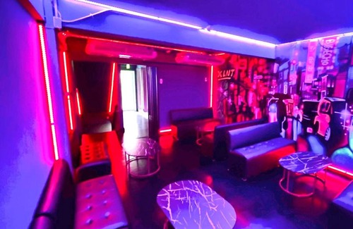 Nana Hostel | XLNT Sukhumvit 8