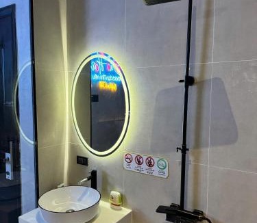 District 9 Hotel | Đào Hoa Hotel
