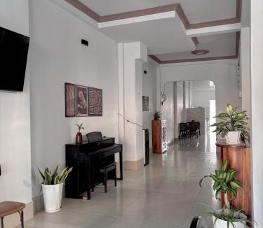 East Ham Tien Beach Bed & Breakfast | Đăng Khoa Guest House