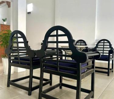 East Ham Tien Beach Bed & Breakfast | Đăng Khoa Guest House