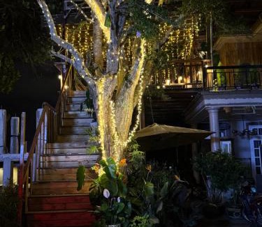 Phuong 10 Cabin | Đưa Nhau Đi Trốn