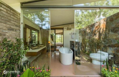 Ngoc Quang Villa | Đại Lải Resort - Lake view villa