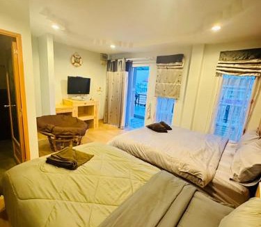 Koh Lan House | ซันไลท์ เกาะล้าน sun rise kohlarn