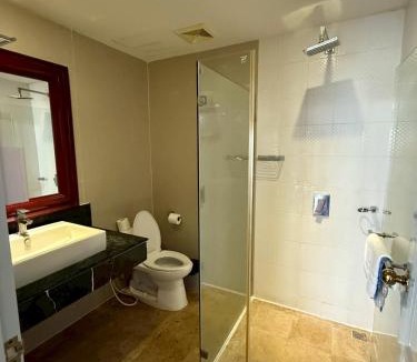 Bang Len Hotel | ซิลเวอร์วู้ด รีสอร์ท