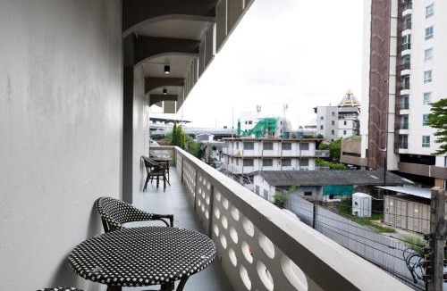 Anusawari Apartment | ดอนเมือง 307 Near DMK Airport BTS Wat PhraSi
