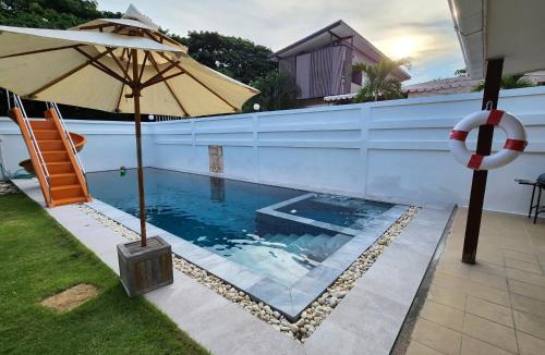 Nong Kae House | ทิวาพูลวิลล่า หัวหิน Thiva Pool Villa Hua Hin