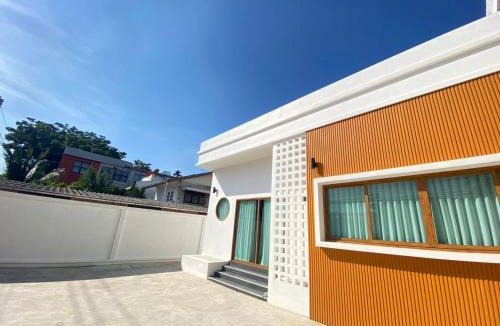 Bueng Kum House | นวมินทร์ 76 พูลวิลล่า - Nawamin 76 Poolwilla