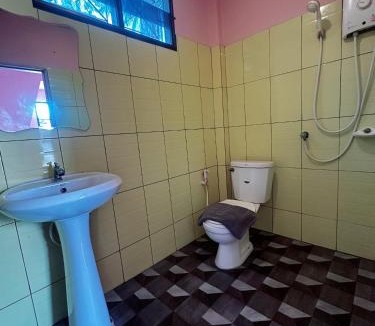 Photharam Hostel | บางกะโดรีสอร์ท Bangkado Resort
