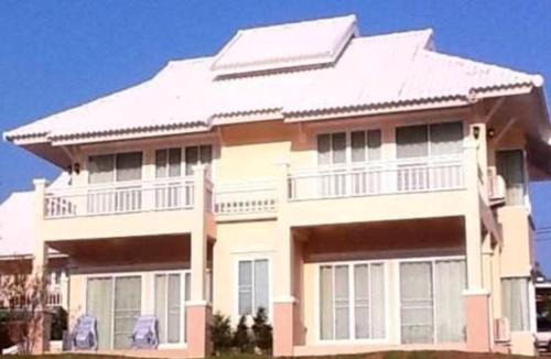 San Sai House | บ้านชยชิโต Chayachito Home Stay