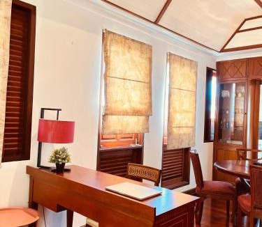 Cha-am Resort | บ้านมนชเลชะอำ ติดชายหาด Baan Monchale