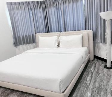 Nong Khon Kwang Villa | บ้านแมวเหมียว