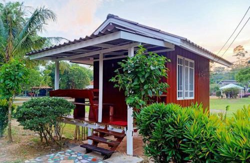 Pak Phli Resort | ผาผึ้ง Neverland