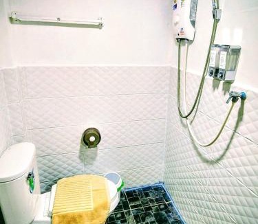 Manorom House | สบาย รีสอร์ท หางน้ำสาคร