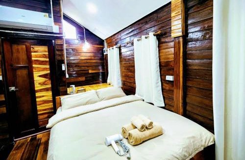 Manorom House | สบาย รีสอร์ท หางน้ำสาคร