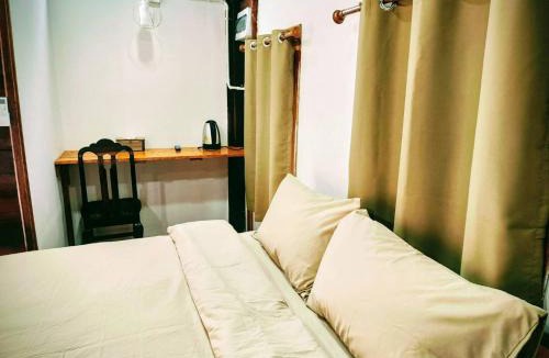 Manorom House | สบาย รีสอร์ท หางน้ำสาคร