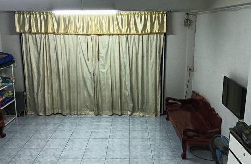 Pak Chong Apartment | เจแปน บ้านพักรายวัน