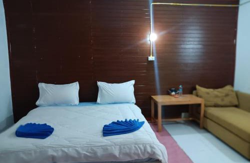 Khlong Thom Hostel | เพชรมาลีรีสอร์ท