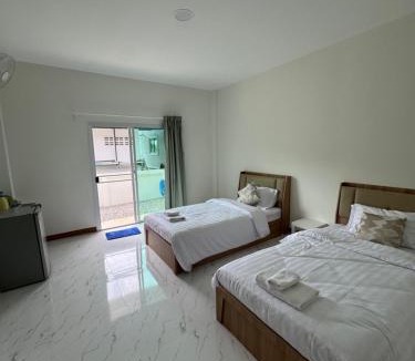 Chaiprakarn Hotel | เรยาห้องพักรายวันLaya Daily room
