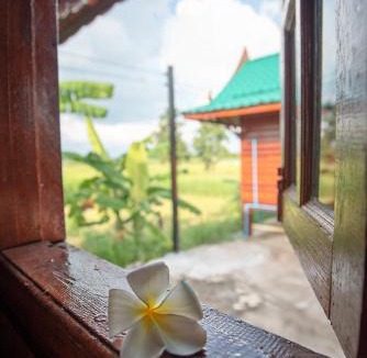 Kalasin House | เรือนร่มไม้รีสอร์ท RuenRomMai Resort