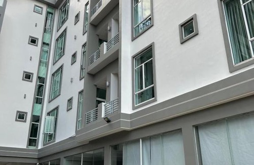 Mittakpheap House | 小白楼